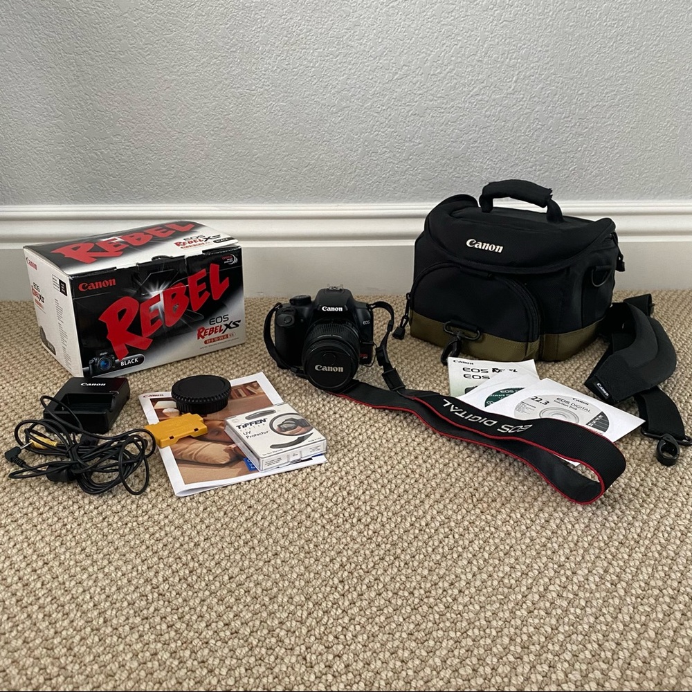 Canon EOS Rebel XS DSLR Camera + Extras